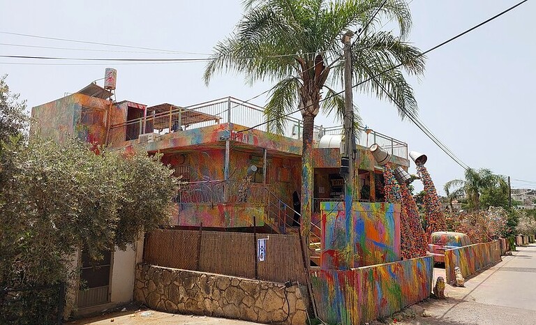 דלית אל כרמל בית הצבעים של סם חלבי