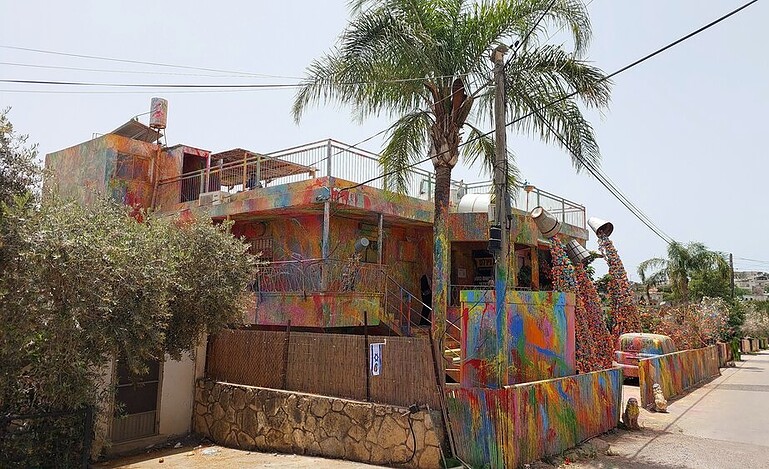 דלית אל כרמל בית הצבעים של סם חלבי